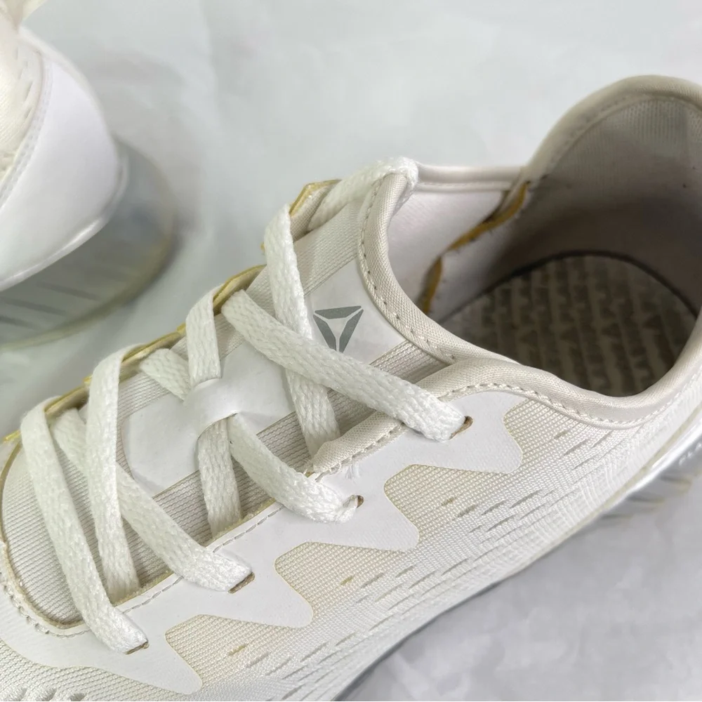 Reebok Flashfilm White & Silver Metallic Running Training Shoes Size 10